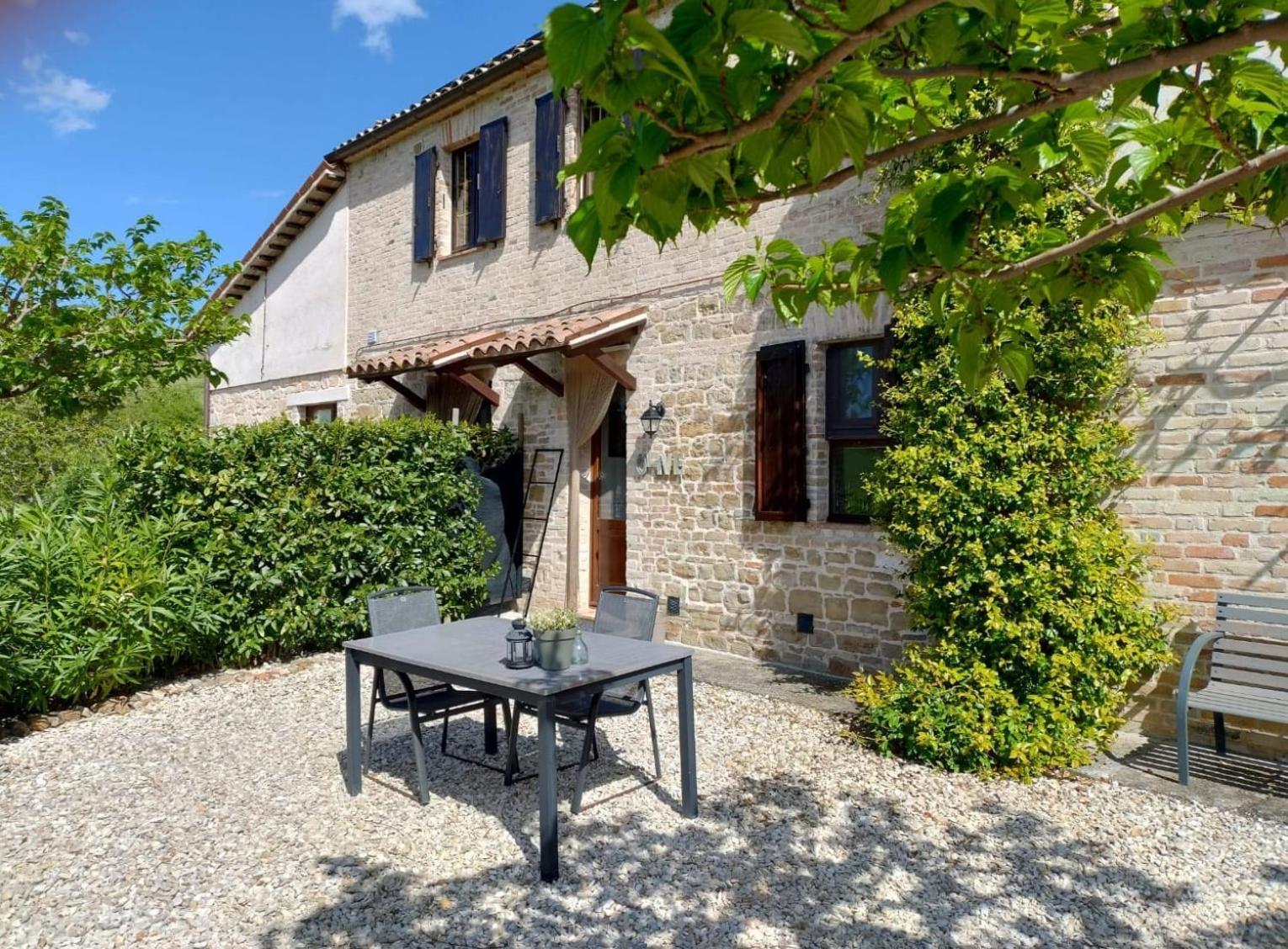 Rosa Nel Pozzo Apartments And B&B San Pietro (Ancona) Exterior foto